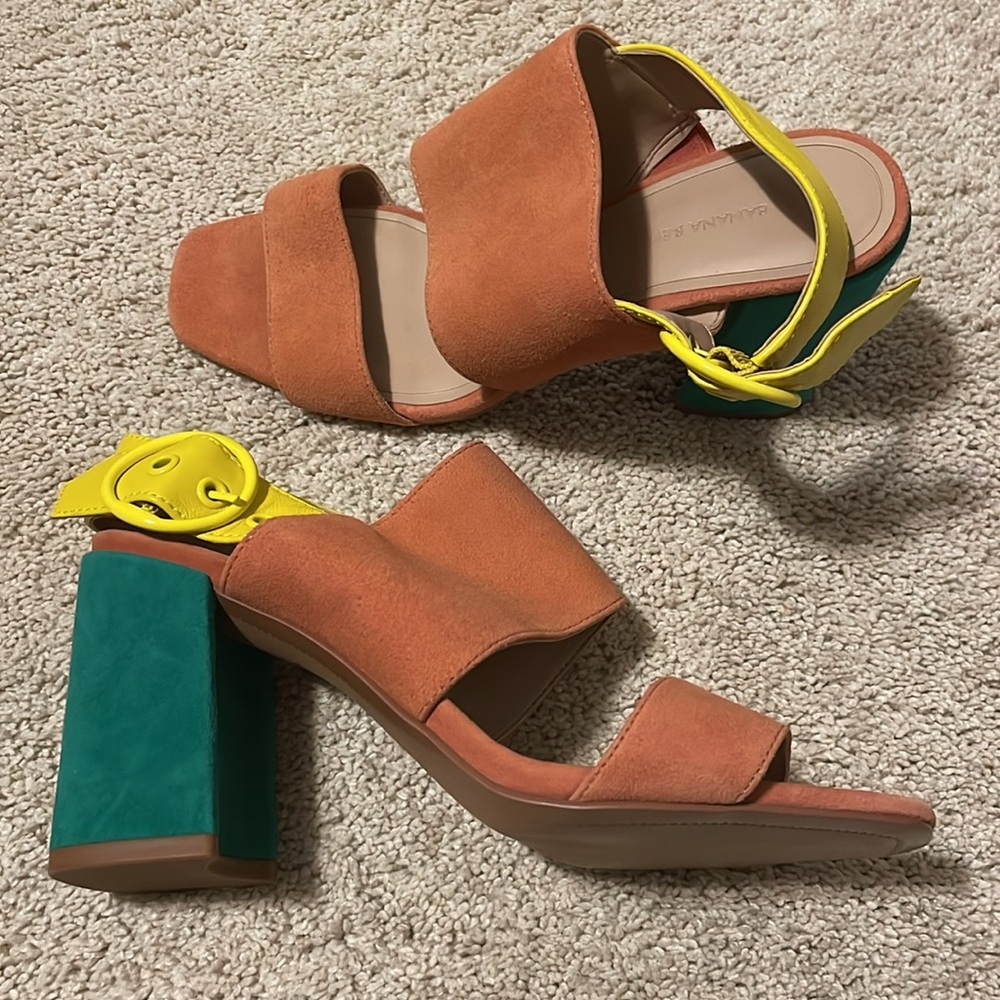 NWOT Banana Republic Colorblock Suede Heels Size 6.5 - Picture 4 of 6